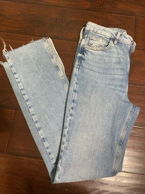 Zara Light Blue Denim Jeans